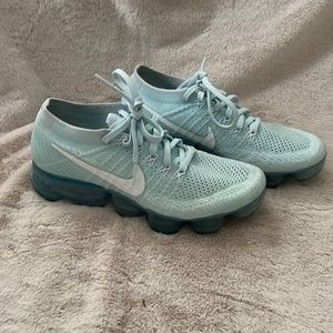 Nike Air Vapormax - Women’s size 8